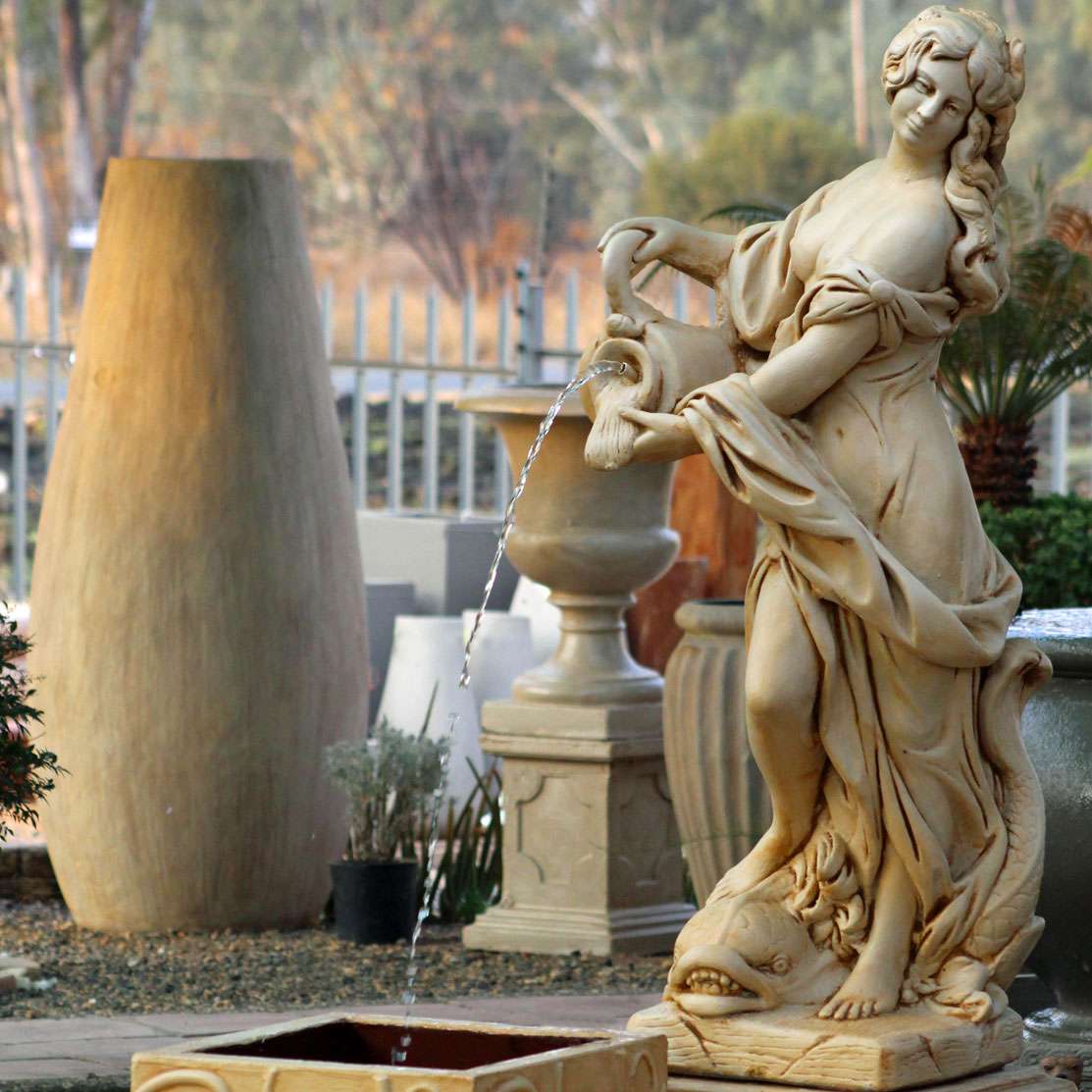 Nimfa Water Feature