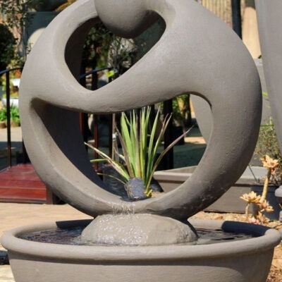 Garden sculpture fountain