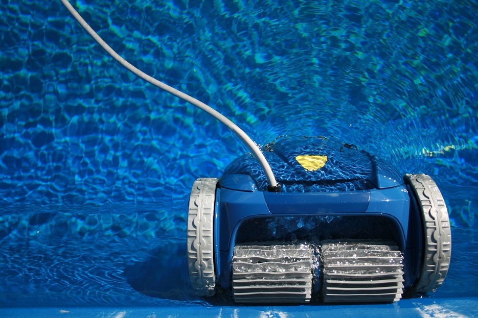 pool cleaning